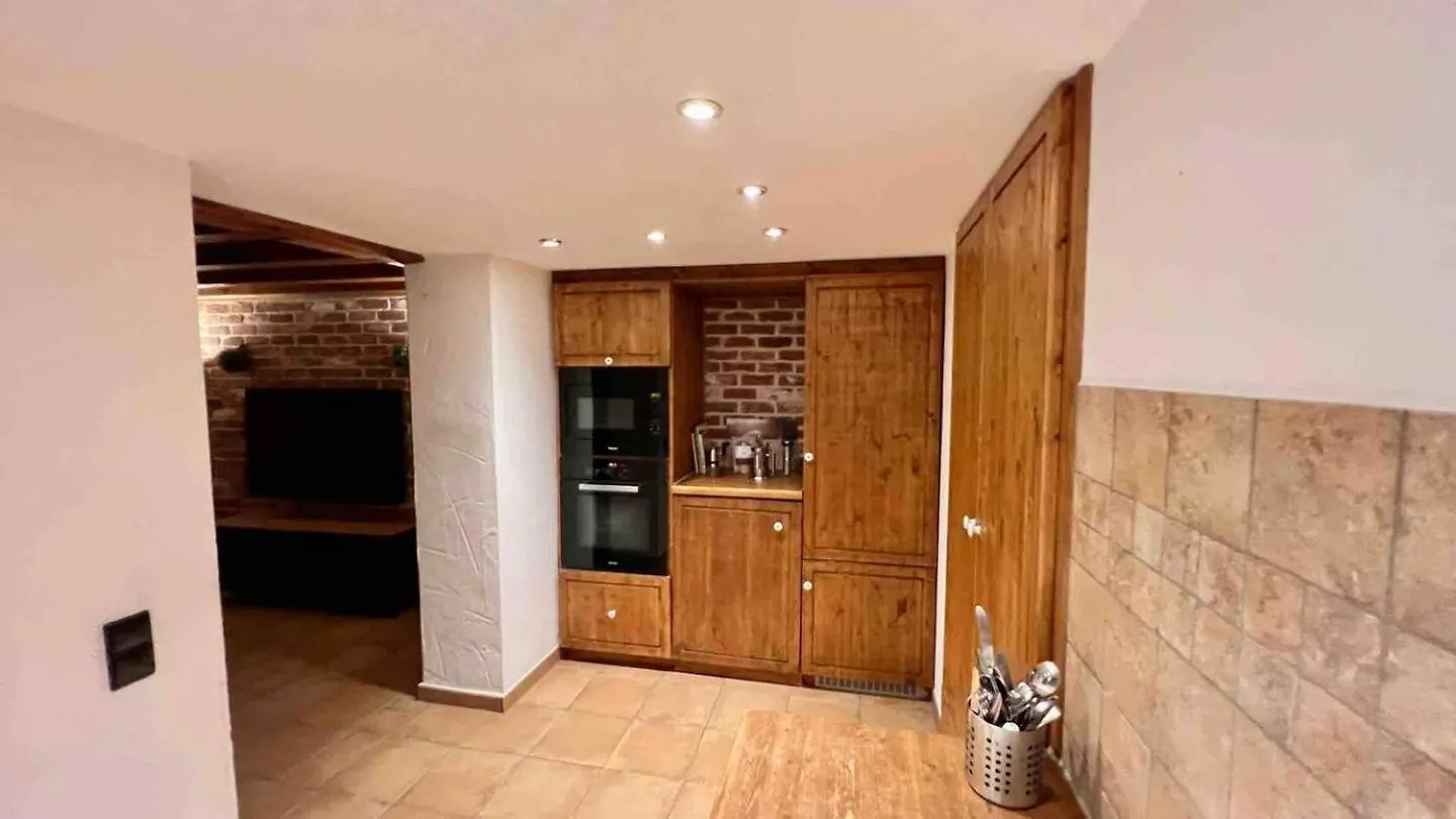 Oldtown Guesthouse Cologne I 100Qm I 10M From Rhine